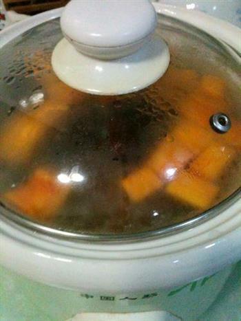 南瓜红枣猪蹄汤的做法步骤9