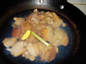 河蚌豆腐汤的做法步骤3