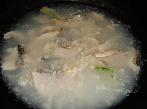 秧草鱼片汤的做法步骤3