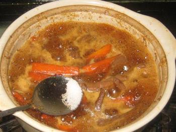 牛肉胡萝卜砂锅煲的做法步骤6