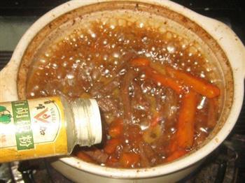 牛肉胡萝卜砂锅煲的做法步骤7