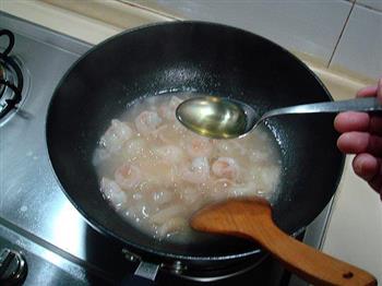 骨汤海鲜豆腐煲的做法步骤10
