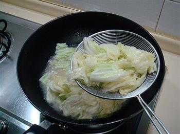 骨汤海鲜豆腐煲的做法步骤4