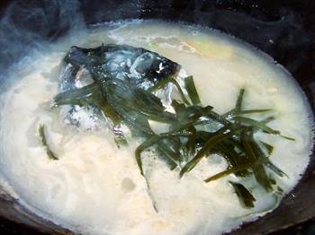 鱼头海带汤的做法步骤7