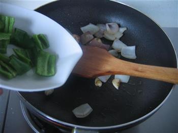 咖喱洋葱炒肉片的做法步骤4
