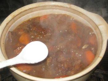 羊肉胡萝卜砂锅煲的做法步骤7