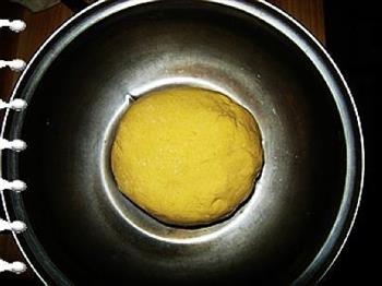 玉米面馅饼的做法步骤2