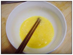 豆腐鸡蛋羹的做法步骤1