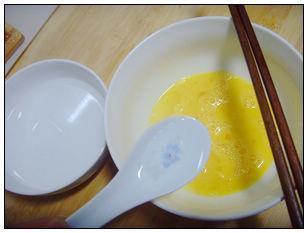 豆腐鸡蛋羹的做法步骤2