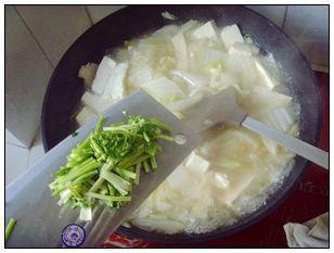 白菜豆腐汤的做法步骤11