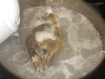 鸦片鱼头豆腐汤的做法步骤3