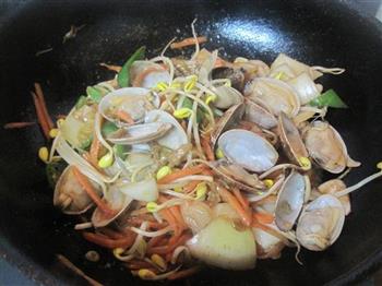 鲜蔬海鲜炒面的做法图解8