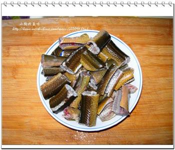 生菜疙瘩鳝鱼汤的做法步骤2
