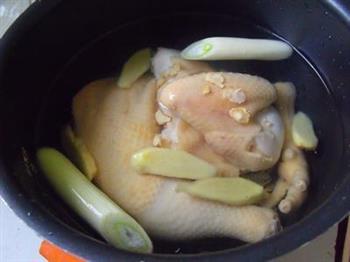 板栗参鸡汤的做法步骤3