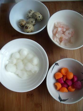鲜虾五彩萝卜汤的做法步骤1