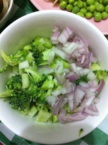 减肥蔬菜炒饭的做法步骤1