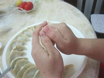 韭苔饺子的做法步骤7