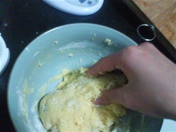 牛奶葡萄干小圆饼的做法步骤4