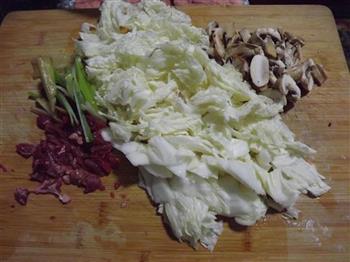口蘑白菜的做法图解3