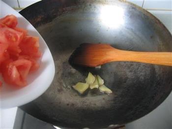 西兰花番茄猪肝汤的做法步骤4