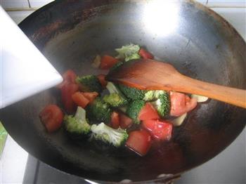 西兰花番茄猪肝汤的做法步骤6