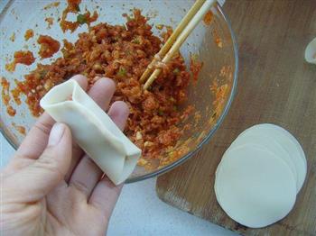 辣白菜锅贴的做法步骤6
