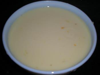 姜汁鲜奶炖蛋的做法步骤8