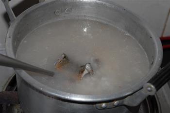 鳝鱼海鲜粥的做法图解6
