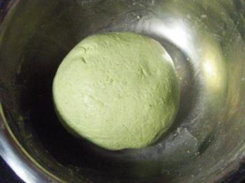 菠菜豆沙饼的做法步骤2