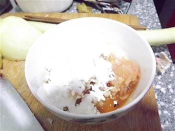 菠菜鸡丸面片汤的做法步骤3