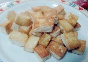 蟹味菇黄金豆腐的做法步骤4
