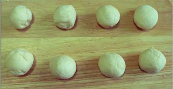 超软豆沙卷面包的做法步骤5