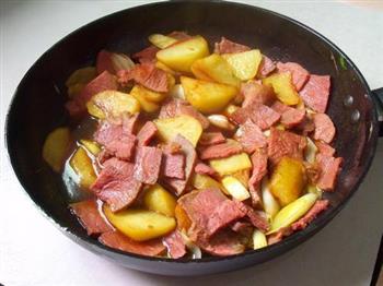 私房土豆烧牛肉的做法步骤4