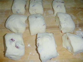 红枣辫子面包的做法步骤9