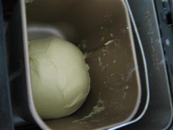 香芋蛋黄干果面包的做法图解4