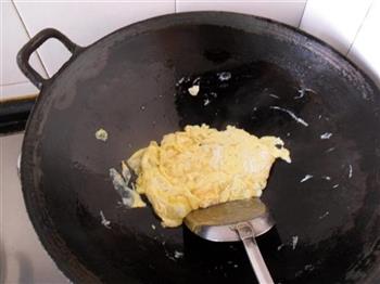 大葱木耳炒鸡蛋的做法步骤2