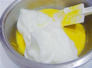 奶油果立方蛋糕的做法步骤5