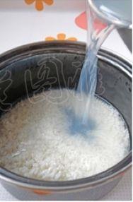 蛤蜊大米粥的做法步骤3