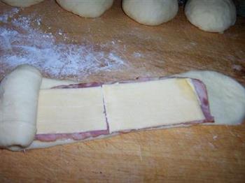 奶酪培根面包卷的做法图解12