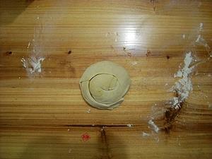 电饭锅千层饼的做法步骤6