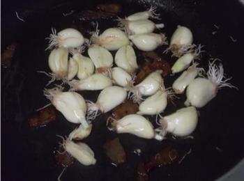 荷兰豆炒大蒜的做法步骤4