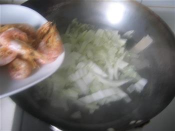 拉皮虾干白菜汤的做法图解3