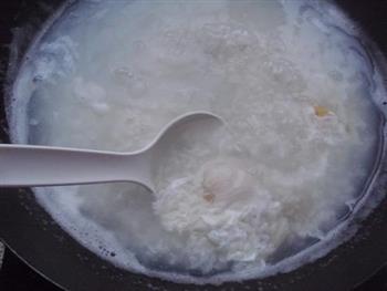 紫菜鸡蛋粥的做法步骤6