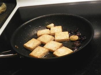 香菇烧豆腐的做法步骤2