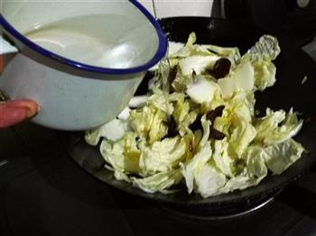白菜豆腐丸子汤的做法步骤8