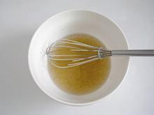 椒盐葱香蛋卷的做法步骤3