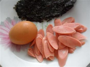 火腿肠紫菜蛋花汤的做法步骤1