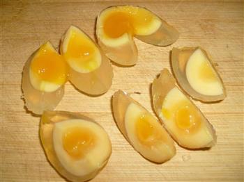 黄瓜皮蛋汤的做法步骤2