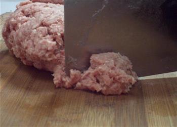 手工刮肉丸子的做法步骤7
