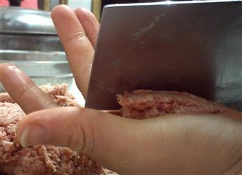手工刮肉丸子的做法步骤9